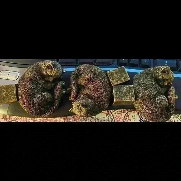 Potty Feet Sleeping Cat Curdled Up-Set of 3 Give your Plants a Lift - Picture 2 of 5